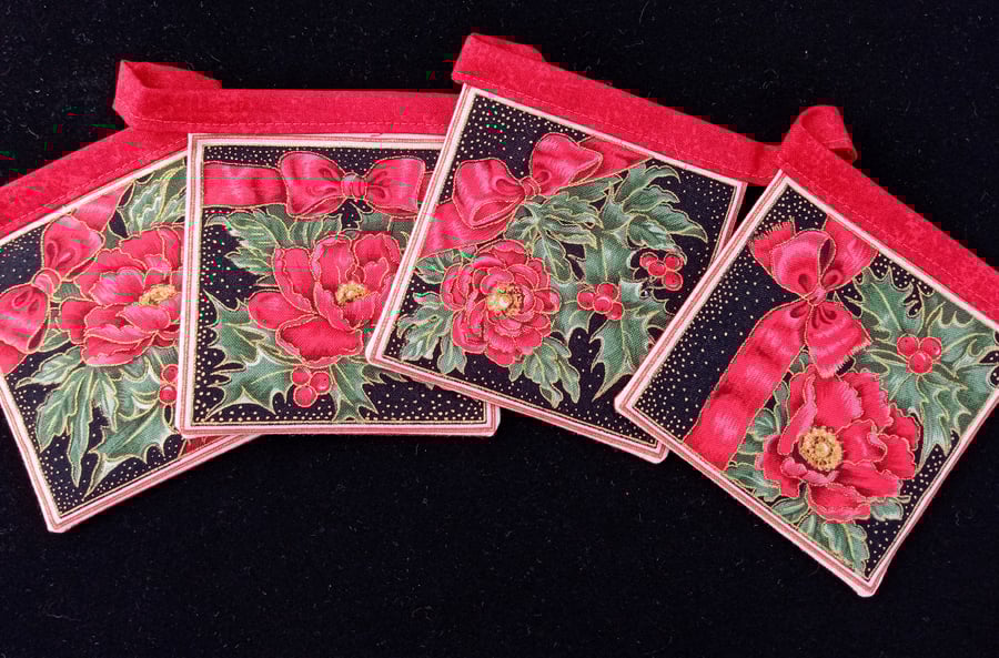 Christmas Bunting 536KF