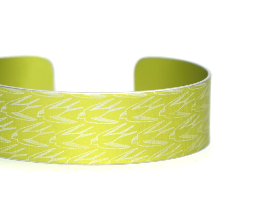 Geometric swallow pattern cuff bracelet lime green