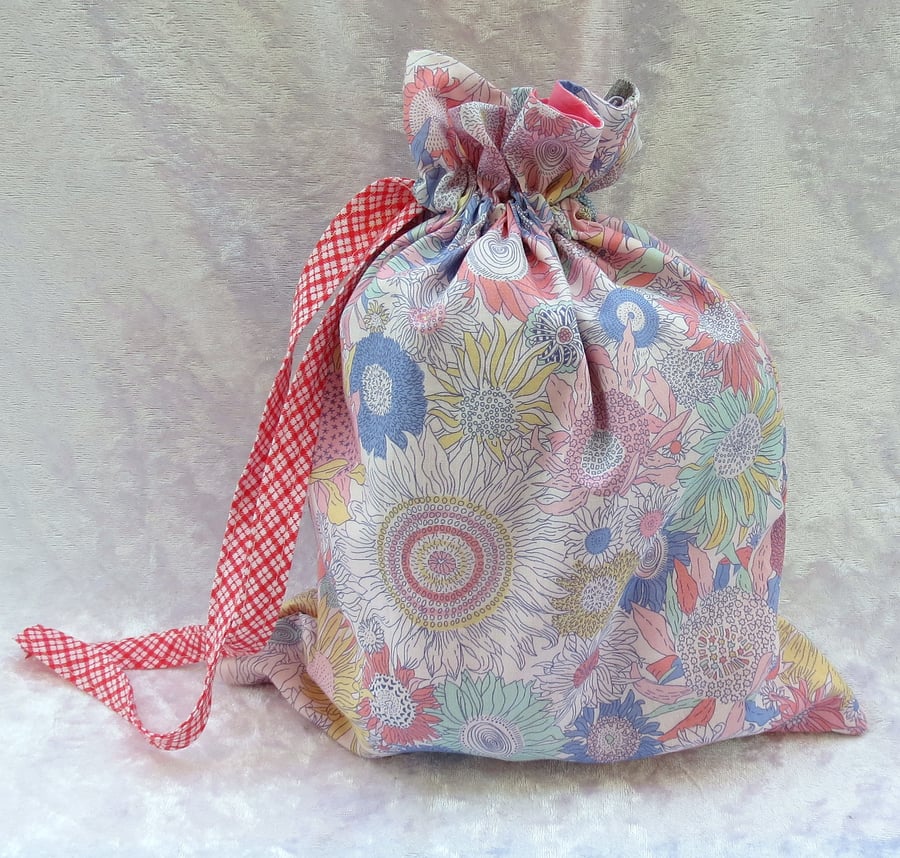 Drawstring bag, drawstring pouch, nursery, baby, 29cm x 25cm