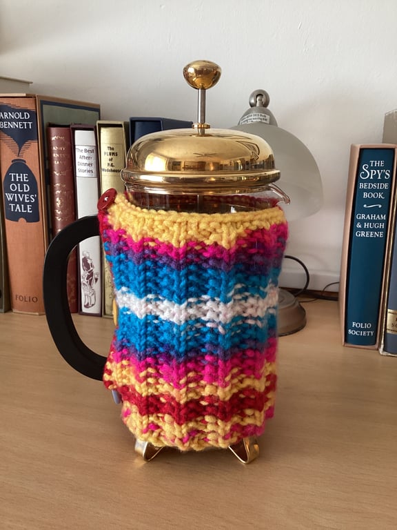 HAND KNITTED CAFETIERE COSY FOR A 1 LITRE POT IN MULTICOLOURED YARN
