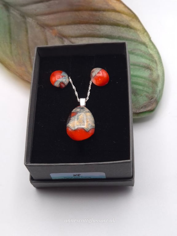 Red Silver Leaf Fused Glass Stud Earrings and Pendant Set
