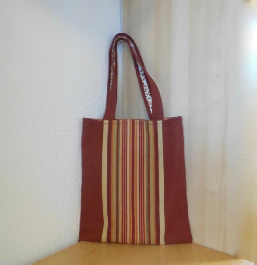 Strong striped tote bag