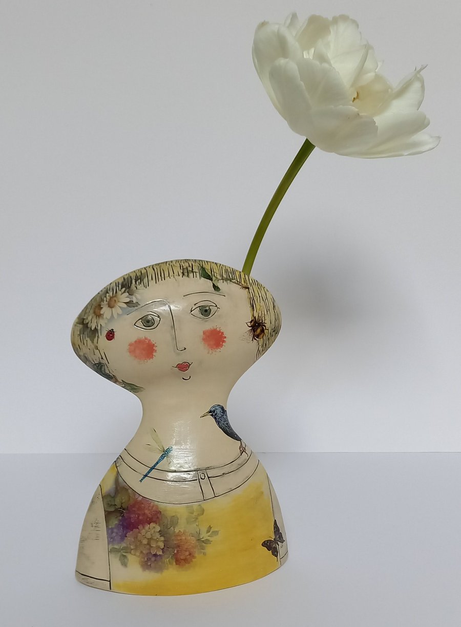 Figurative ceramic vase 