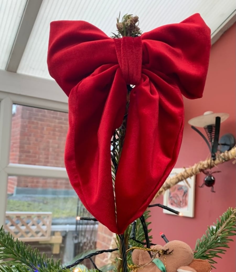 Red Velvet Christmas Tree Bows