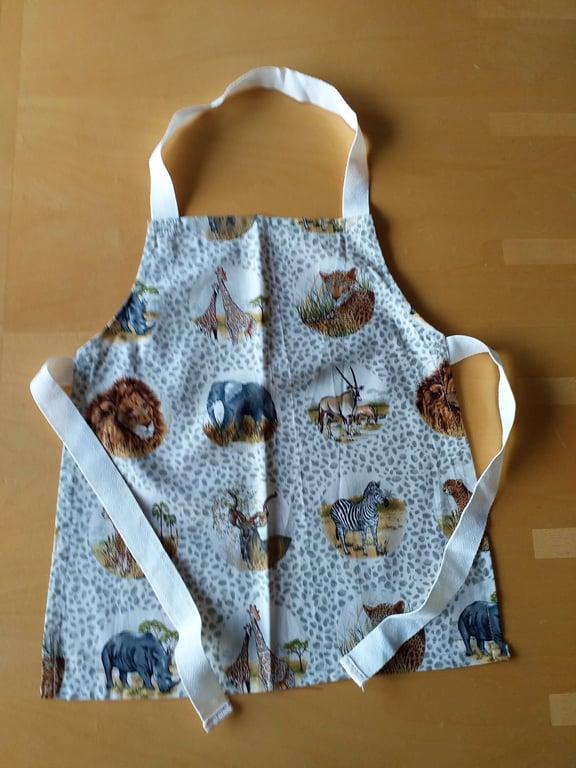Jungle, Apron, age 2-6 approximately, wild animals