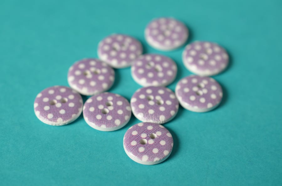 15mm Wooden Spotty Buttons Purple White 10pk Spot Dot (SSP22)