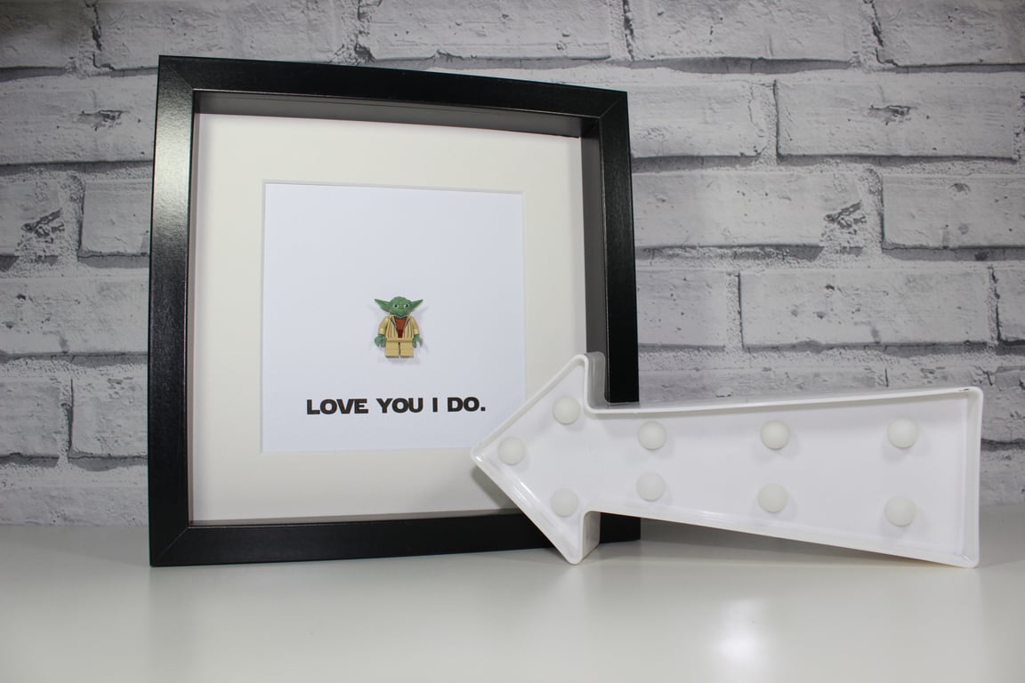 VALENTINE'S DAY - YODA - STAR WARS - SPECIAL - FRAMED MINIFIGURE - LOVE