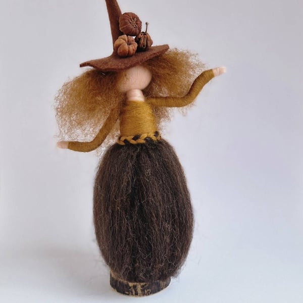Needle felt witch, handmade dolls, Halloween decorations, witch dolls, witch 
