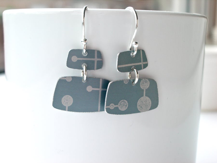 Mid century style rectangle earrings in grey