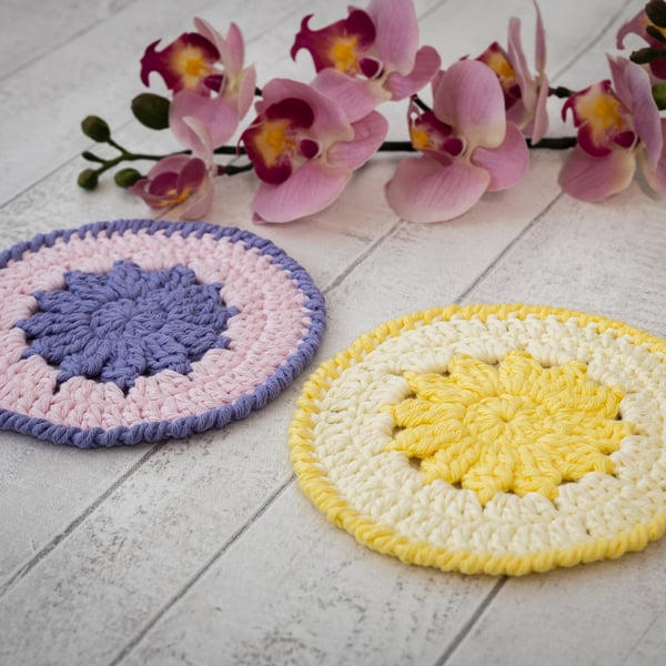 Pretty crochet coasters, pack of 2 