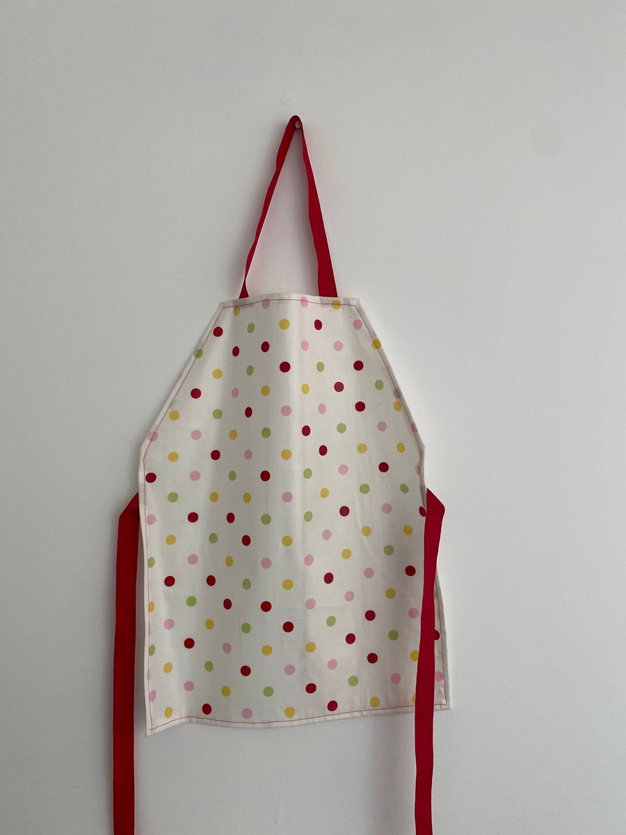 Children's Spotty Apron (129A)