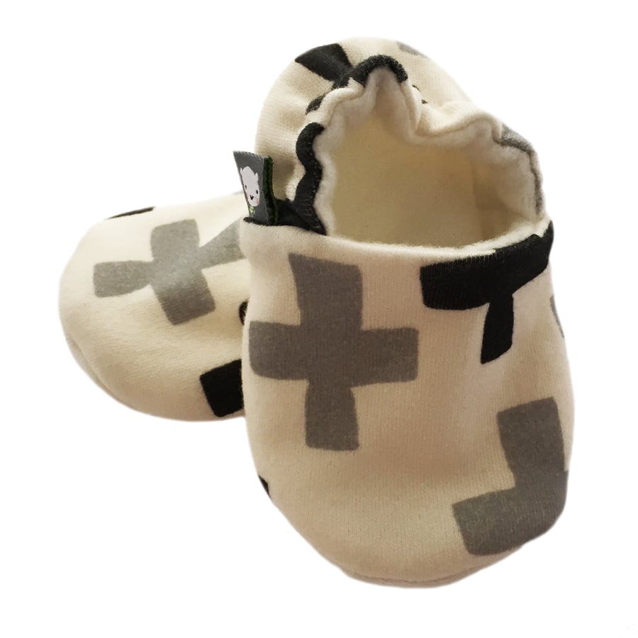 ORGANIC SWISS CROSS Kids Slippers Pram Shoes NEW BABY GIFT IDEA 0-9Y