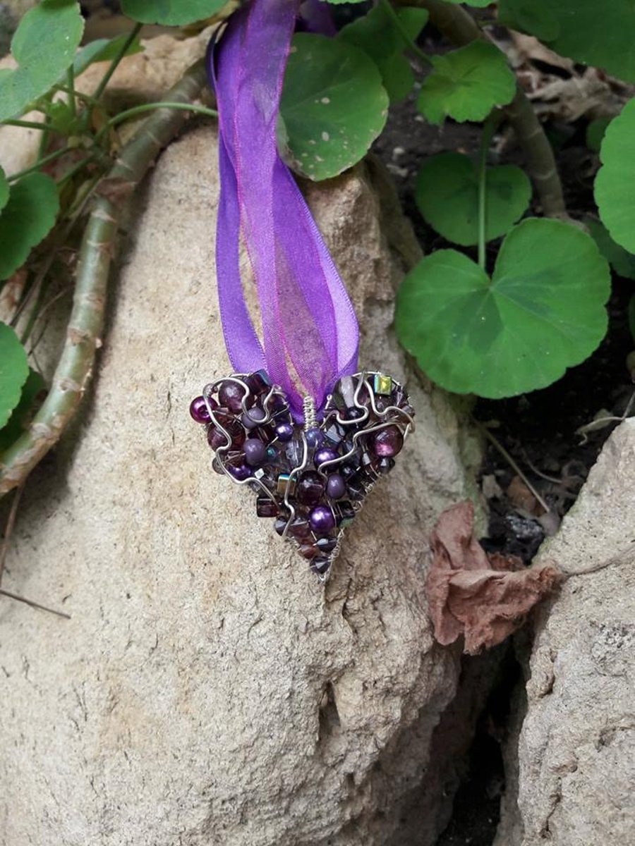HALF PRICE SALE Abstract Wirework Purple Heart Necklace