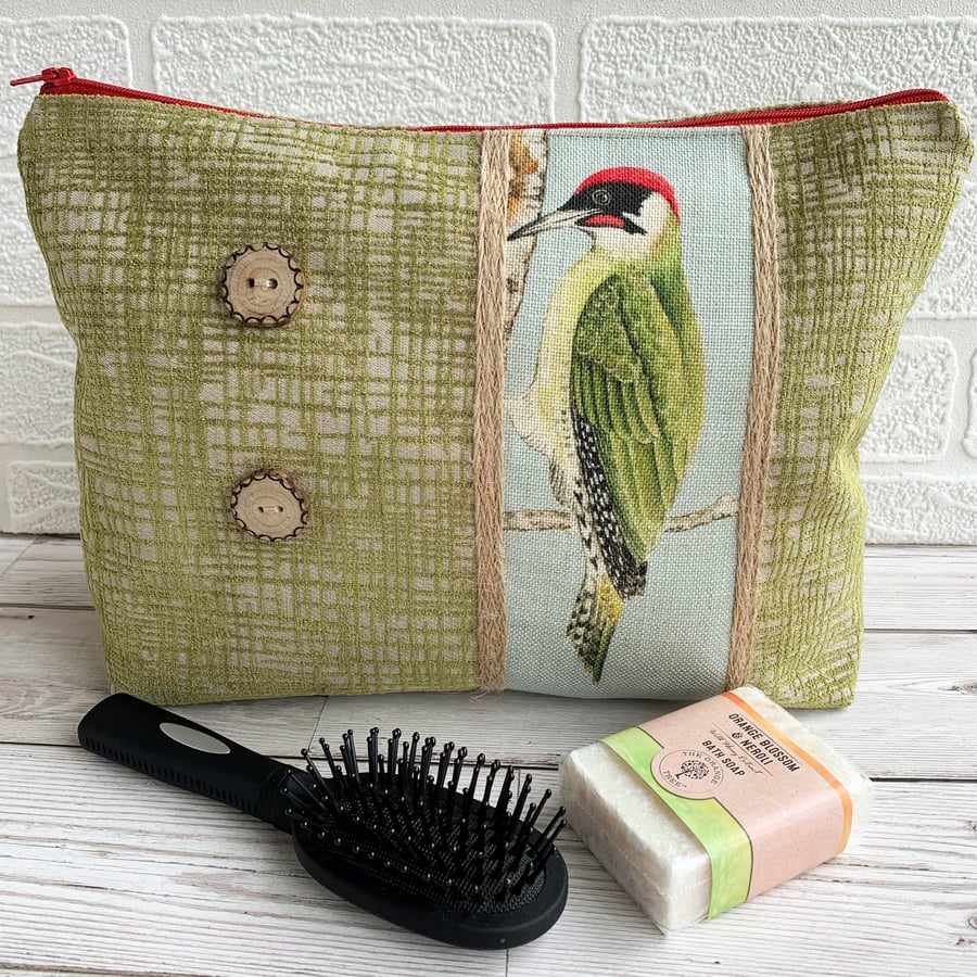 Green woodpecker toiletry bag