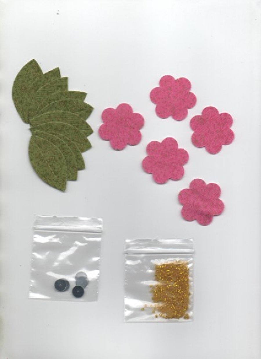 ChrissieCraft 5 small flower and leaf die-cuts for APPLIQUE