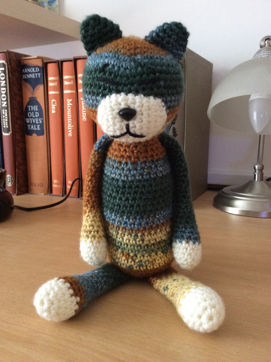 Handmade crochet toy cat in 100%cotton