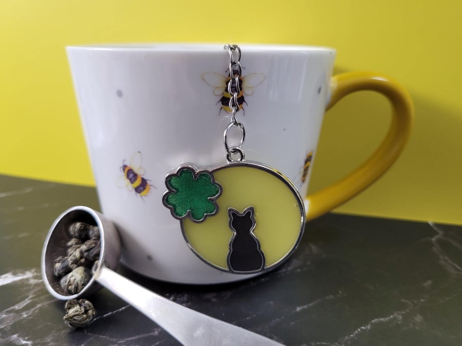 Tea Strainer With Cat & Clover