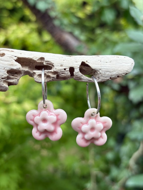 Sterling Silver Endless Hoop Earrings with Pink Glazed Porcelain Flowers 1