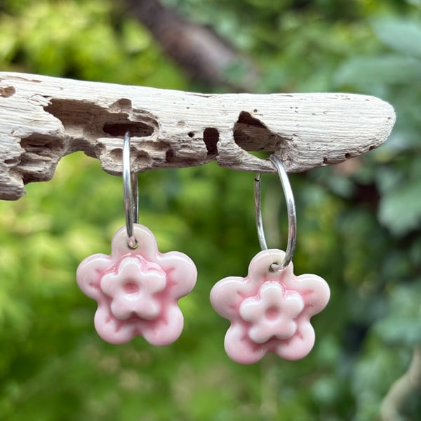 Sterling Silver Endless Hoop Earrings with Pink Glazed Porcelain Flowers 1