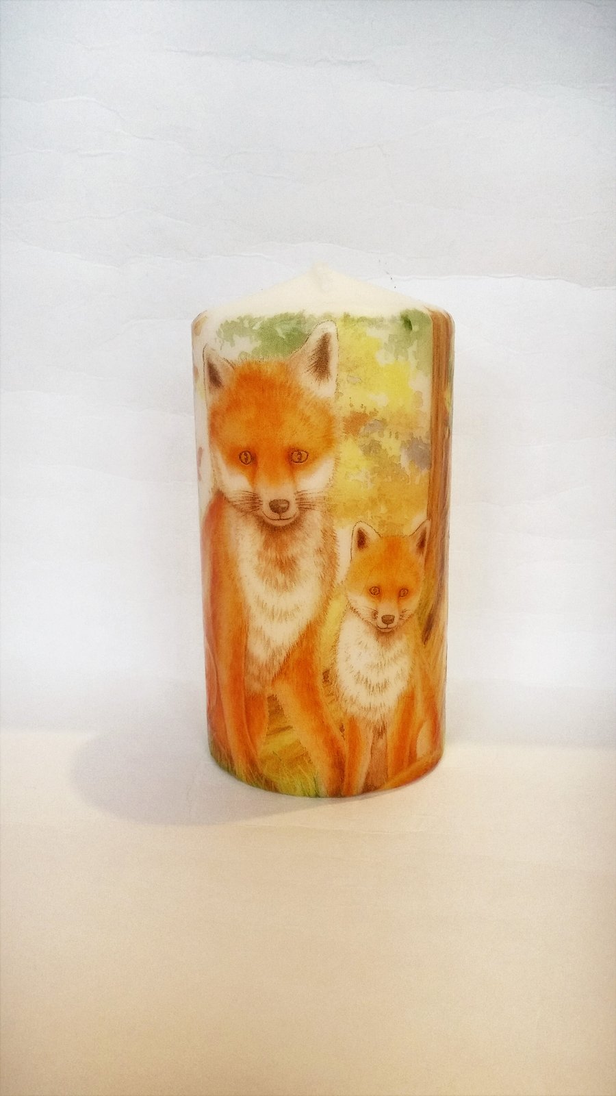 woodland foxes candle