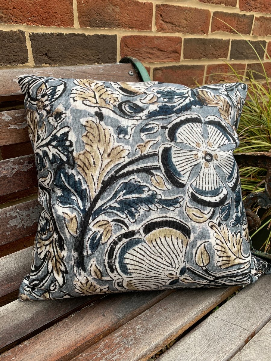 Kalamos linen cushion cover 