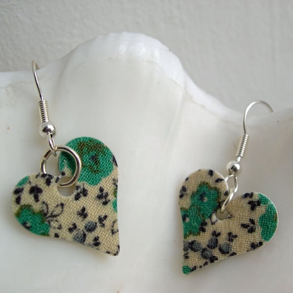 Hardened Ditsy Floral Heart Earrings in Green