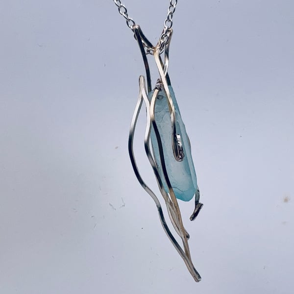 Beautiful agate point in duck egg blue lightening flash pendant