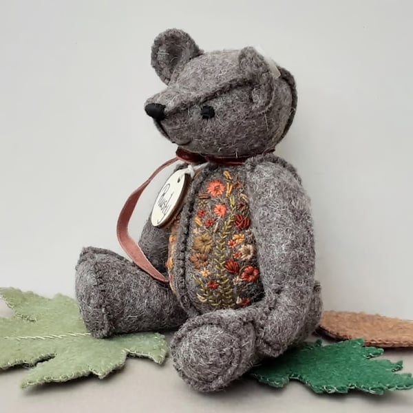 Teddy bear, embroidered artist bear, one of a kind collectable by Bearlescent 