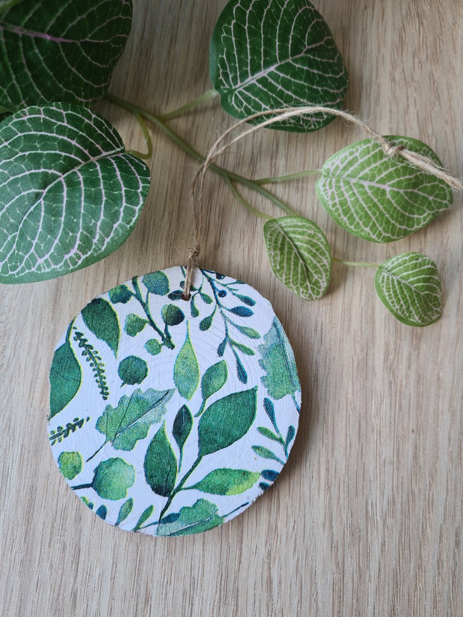 Wood slice decoration decoupage foliage woodland hanging decoration home decor