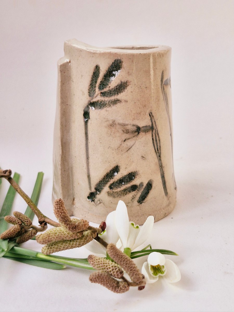 Small flower vase, Snowdrops and Catkins 