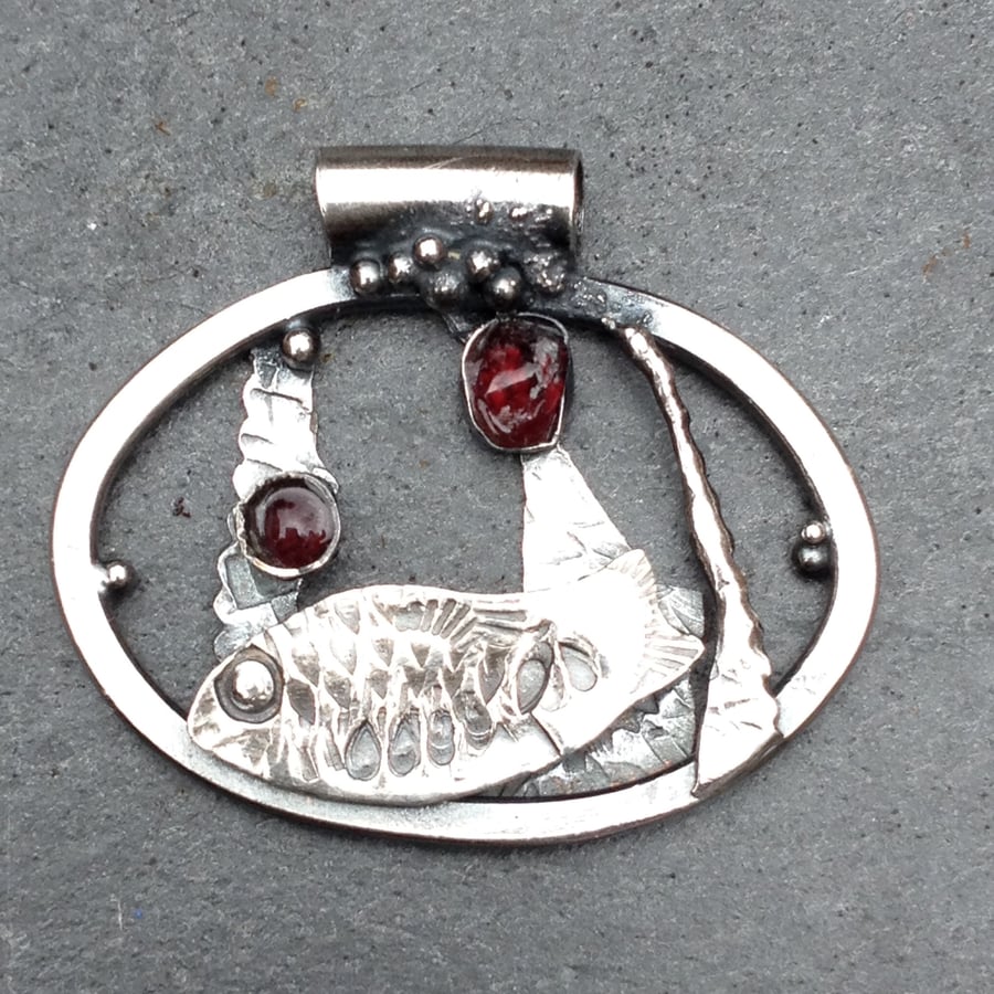 Thames garnet and fish pendant 1