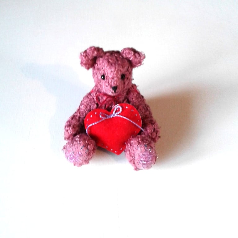 Small bear with a big heart, 5 inch gift boxed collectable hand sewn teddy bear