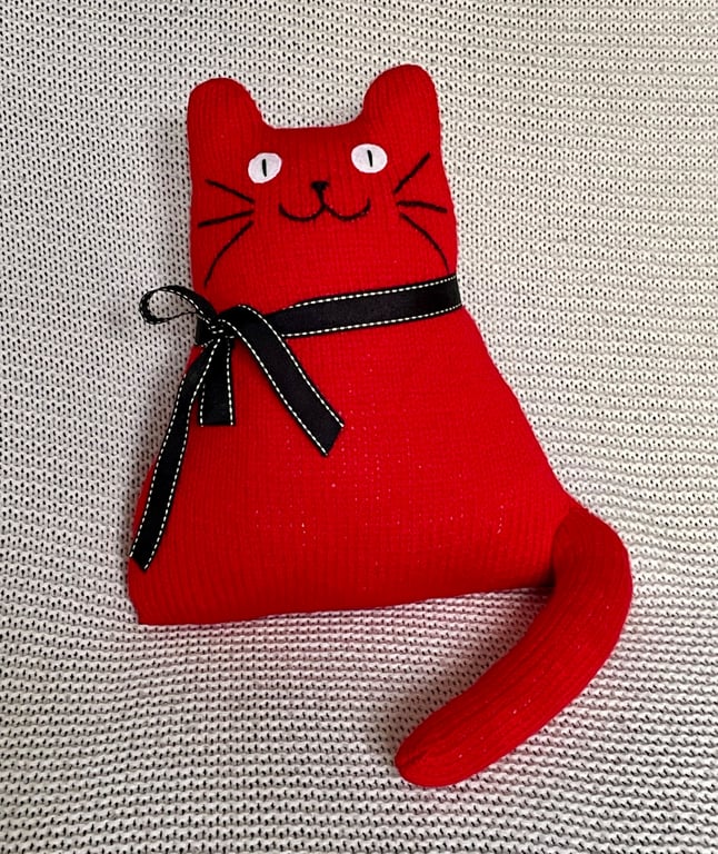 Red cat hand knitted  doll - hand knitted from acrylic yarn cat cushion 