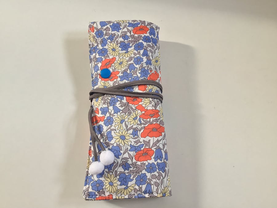 Liberty Crochet Hook Roll With Tape Measure 