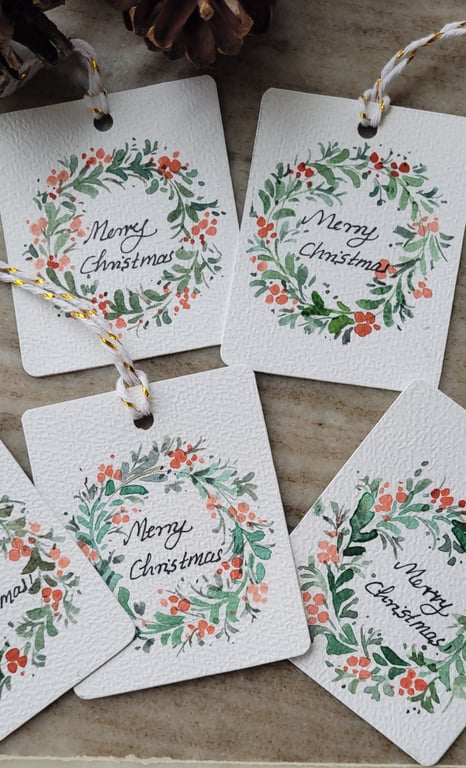 Hand painted original watercolor gift tags, set of 5, Christmas wreath, cheerful