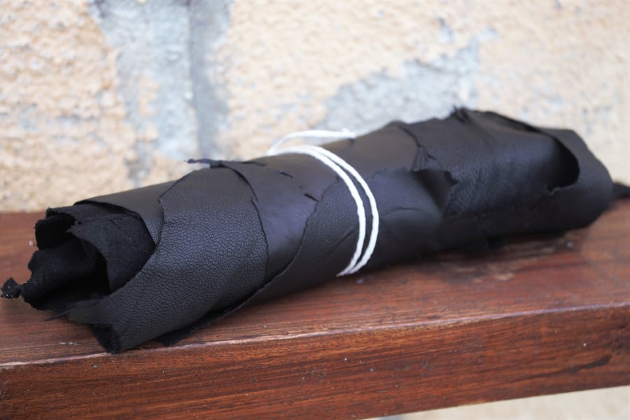 Leather bundle black thin sheepskin 250g