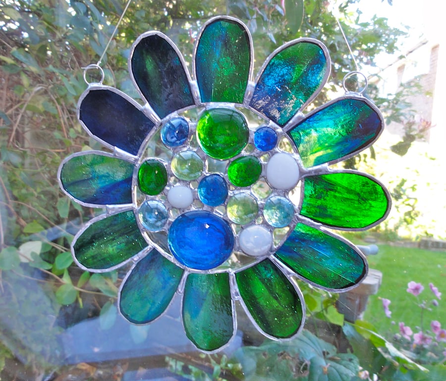 Stained Glass Bead Daisy Suncatcher - Blue and Green