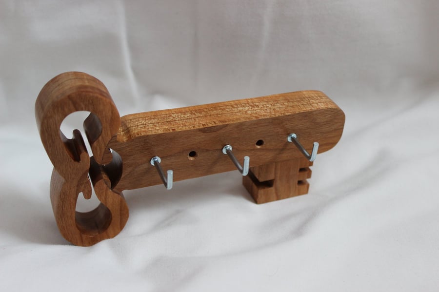 Handcrafted Wall-Mounted Key Rack – Cherry Wood with Silver Hooks