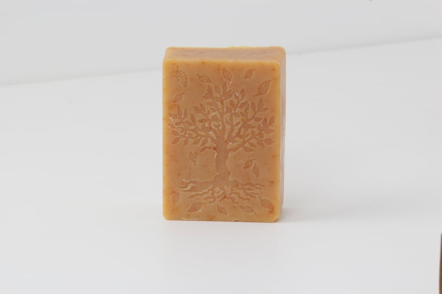 Paprika soap with may chang and pine essential oil