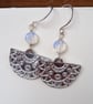 Fan shaped dangle earrings - Image 3