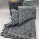 Lush two-tone textured lambswool scarf – Lavender grey
