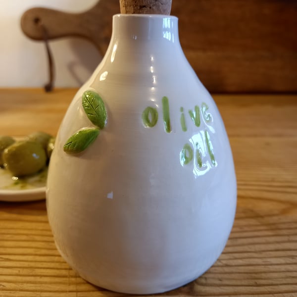 Olive Pourer