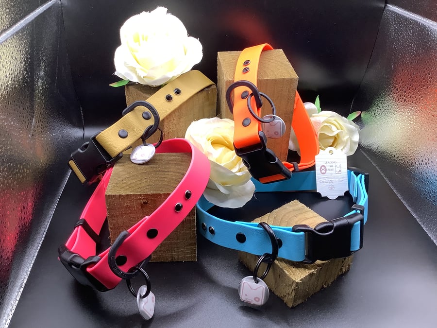 Biothane Ajustable Dog Collar for Med to x-large dogs vegan friendly, waterproof