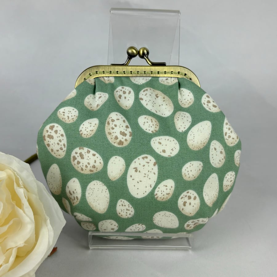 Eggs coin purse, Birds frame purse, Optional chain, Handmade