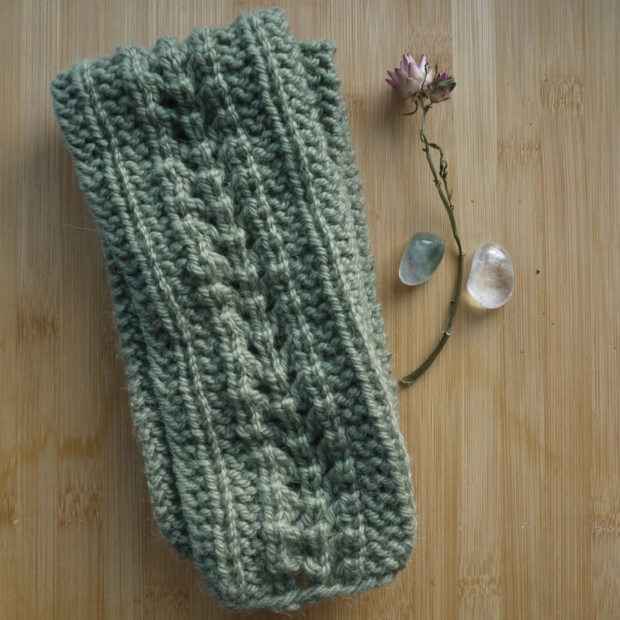 Loom knit Moss green sheep and alpaca mix summer scarf