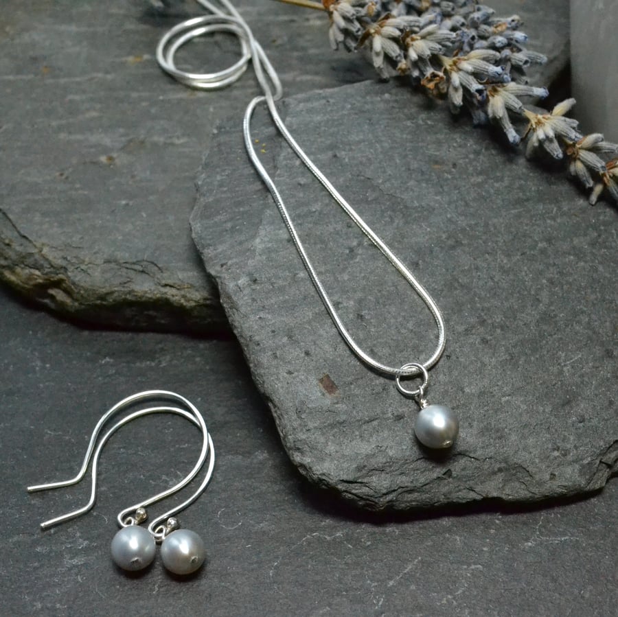 Sterling silver and silvery pearl necklace and earring gift set