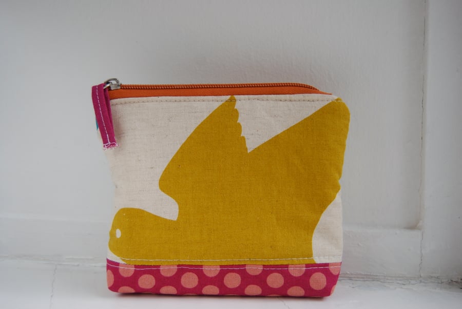 Small padded zipped bag for make up or trinkets (washable)
