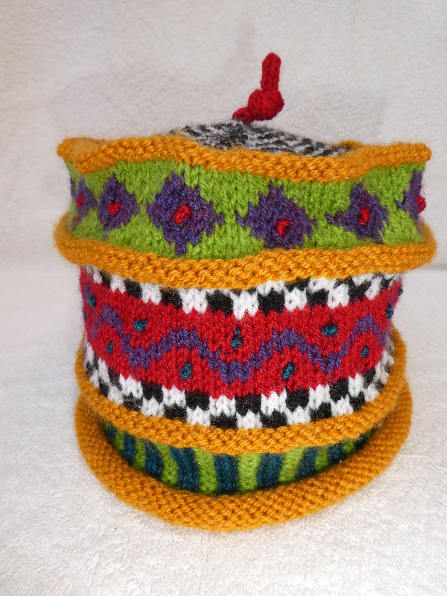 Multicoloured Hat. Handknit Hat. Winter hat. Medium. Red gold and Green Hat