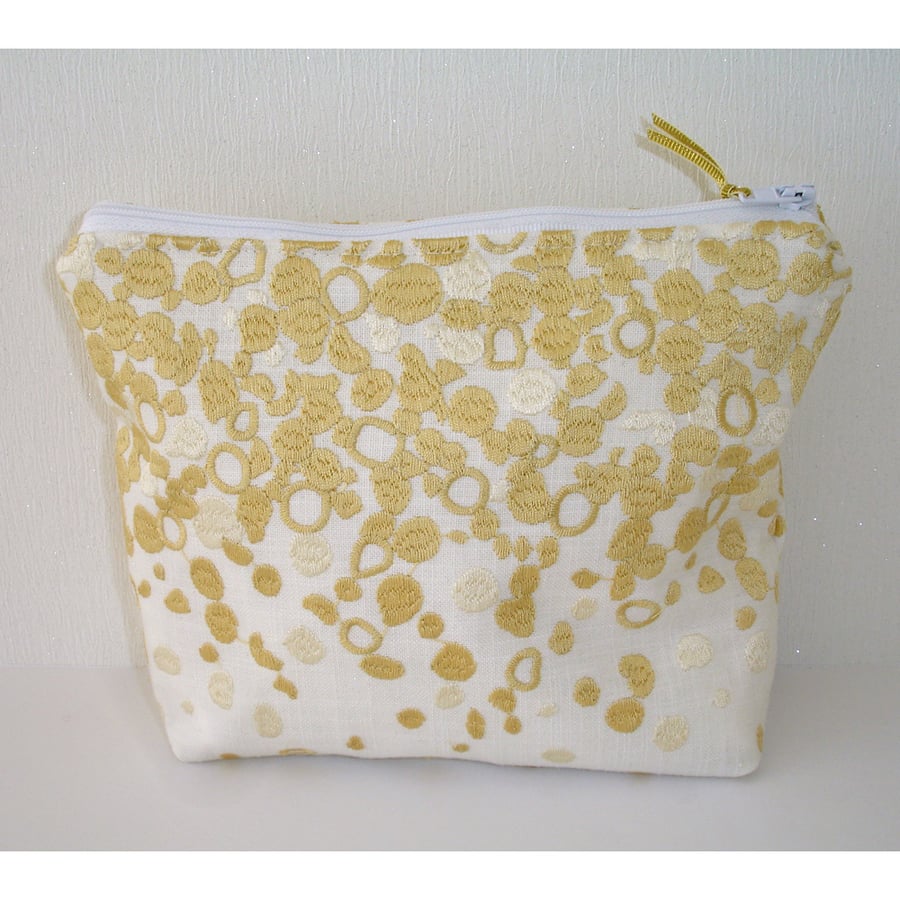 Travel Toiletries Bag Gold Purse Cosmetics Underwear Storage