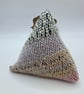 Pyramid handwoven lavender bag - Image 4